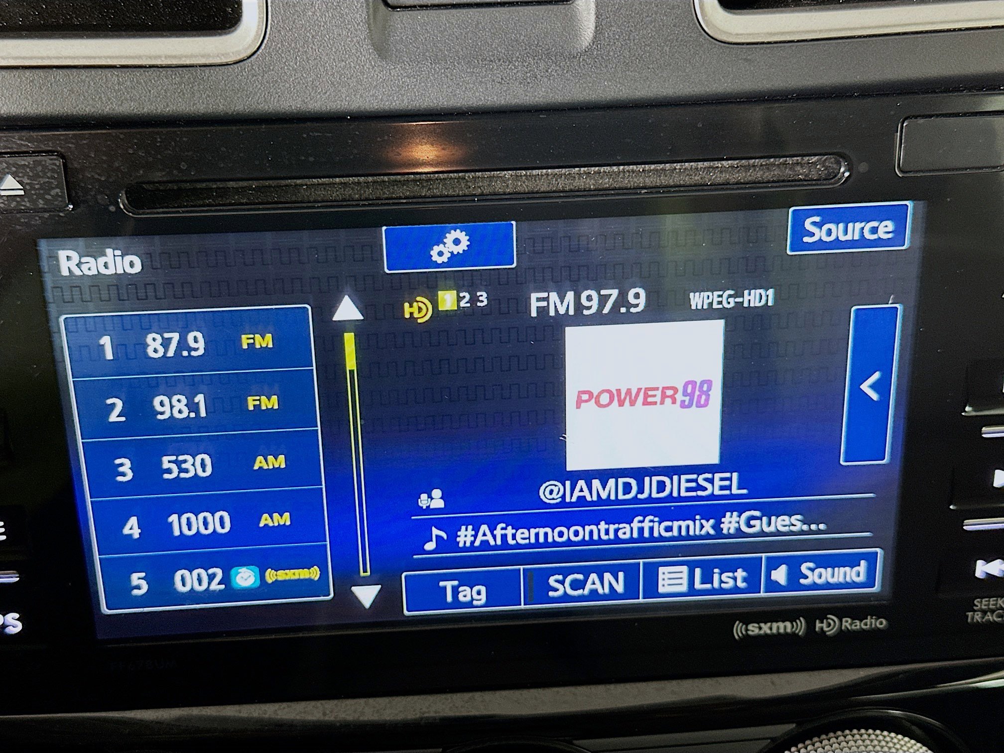 Used 2017 Subaru Forester 2.5i Limited image 21