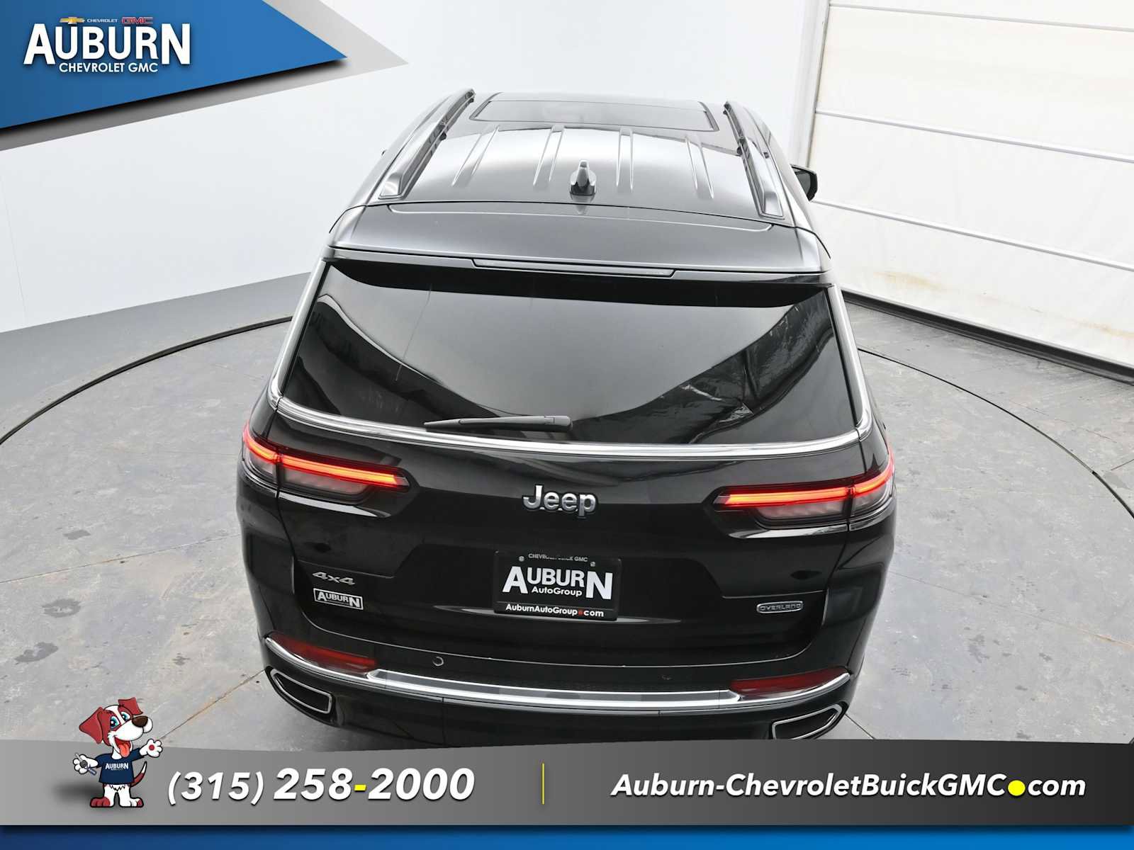 Used 2024 Jeep Grand Cherokee L Overland w/ Trailer Tow Package image 27