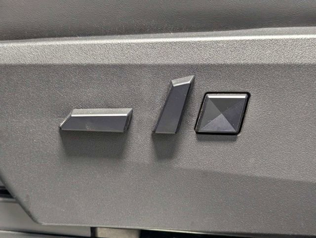 Used 2024 Tesla Cybertruck AWD Crew Cab image 11