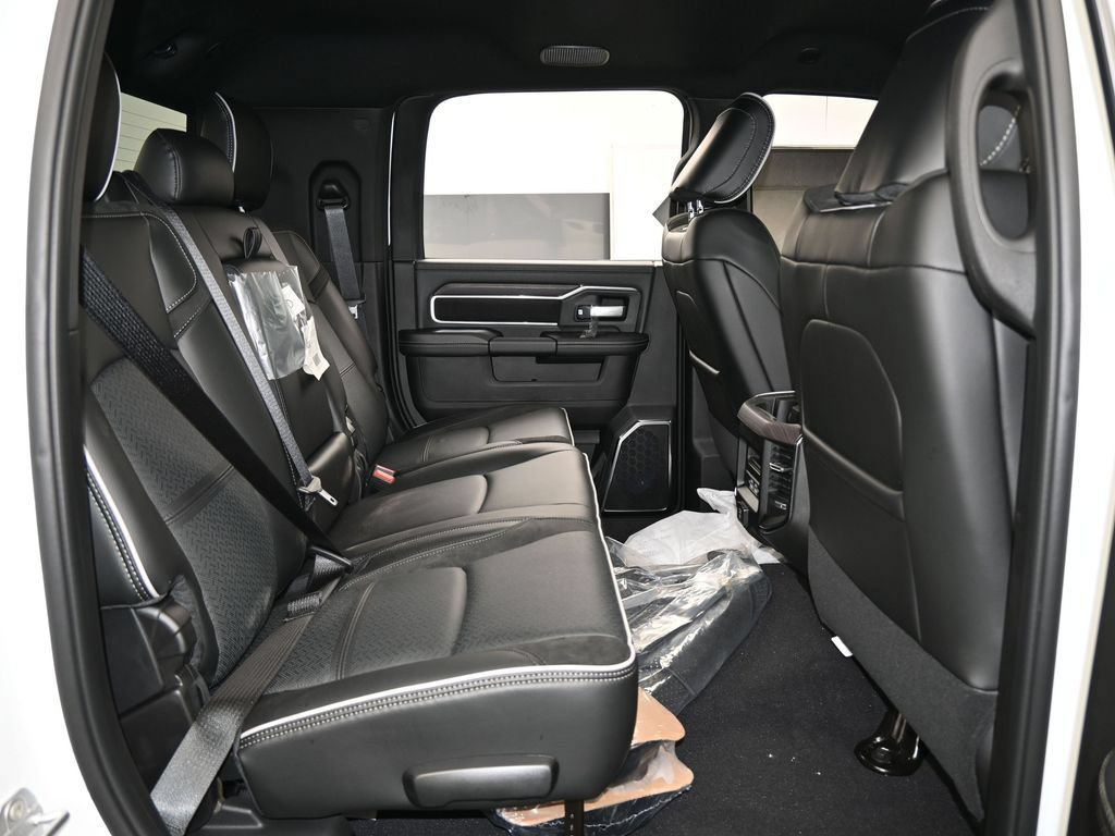 New 2026 RAM 3500 Laramie w/ Night Edition AWD/4WD image 39