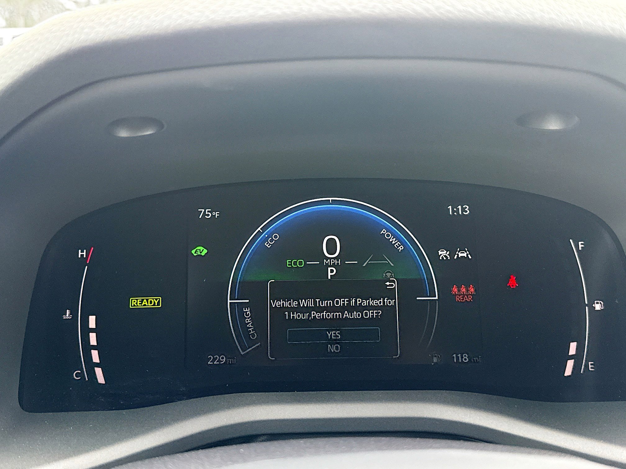 Used 2025 Toyota Camry SE image 39