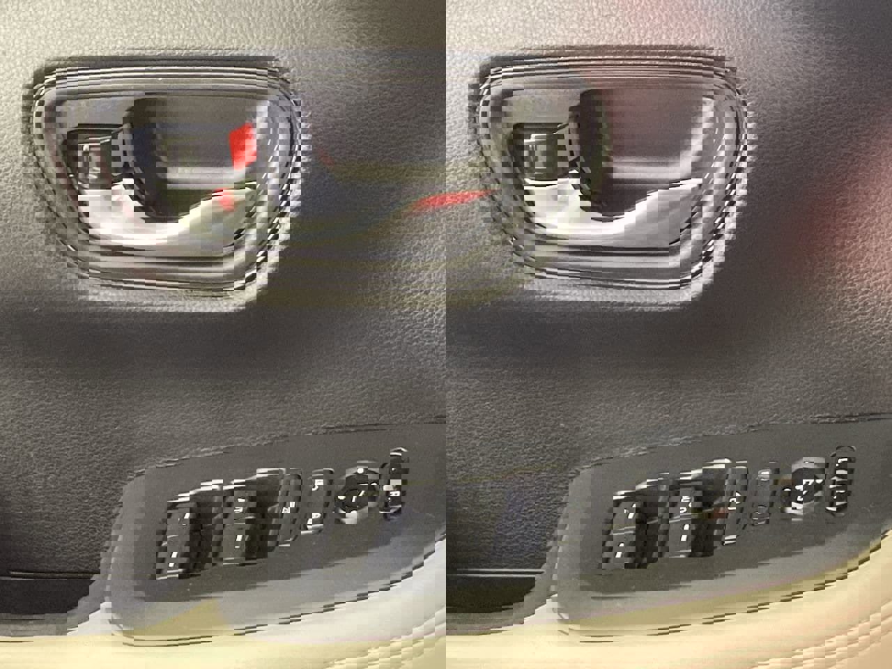 Used 2024 Honda HR-V LX image 17