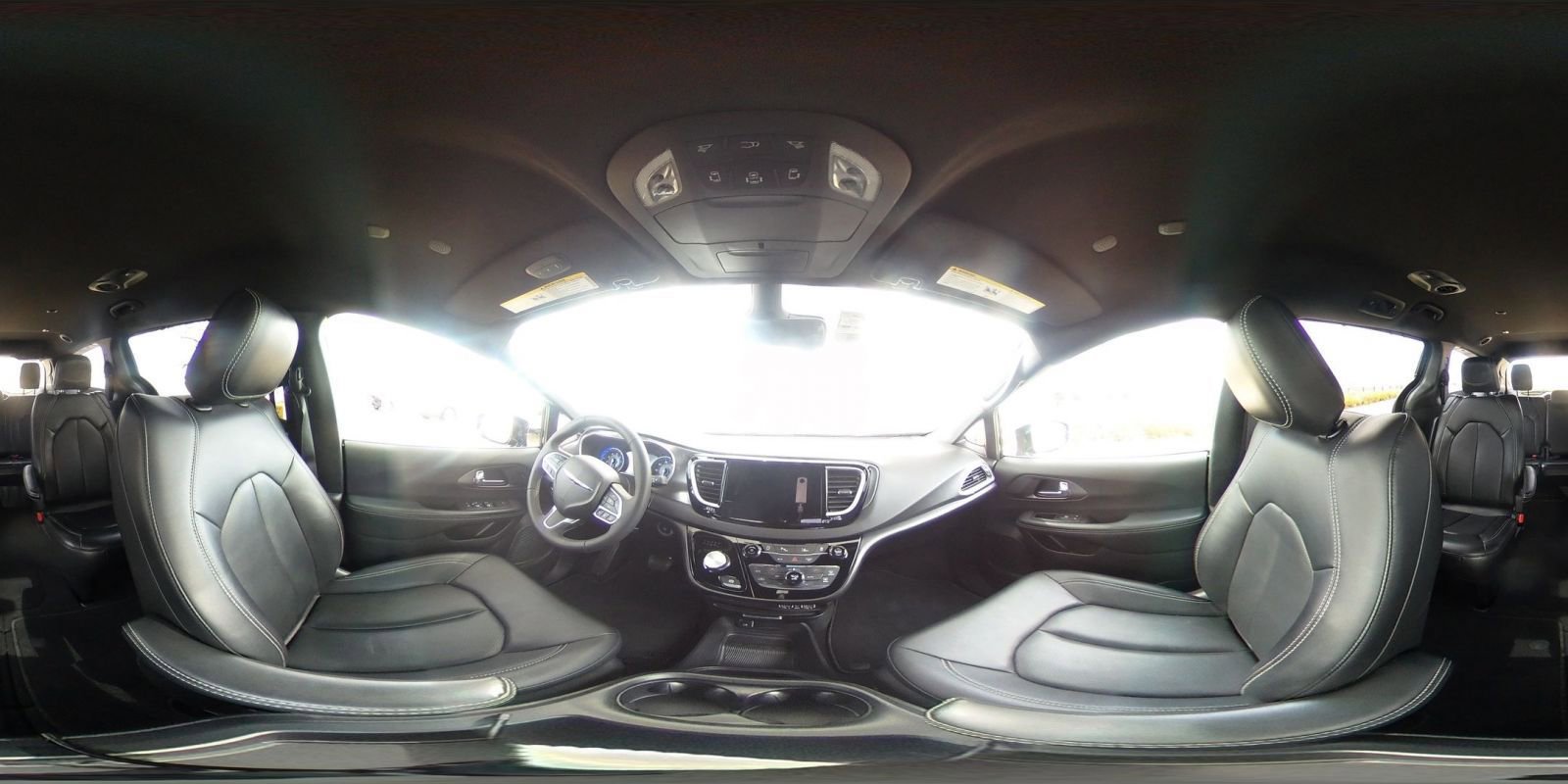 Used 2025 Chrysler Pacifica Select image 47