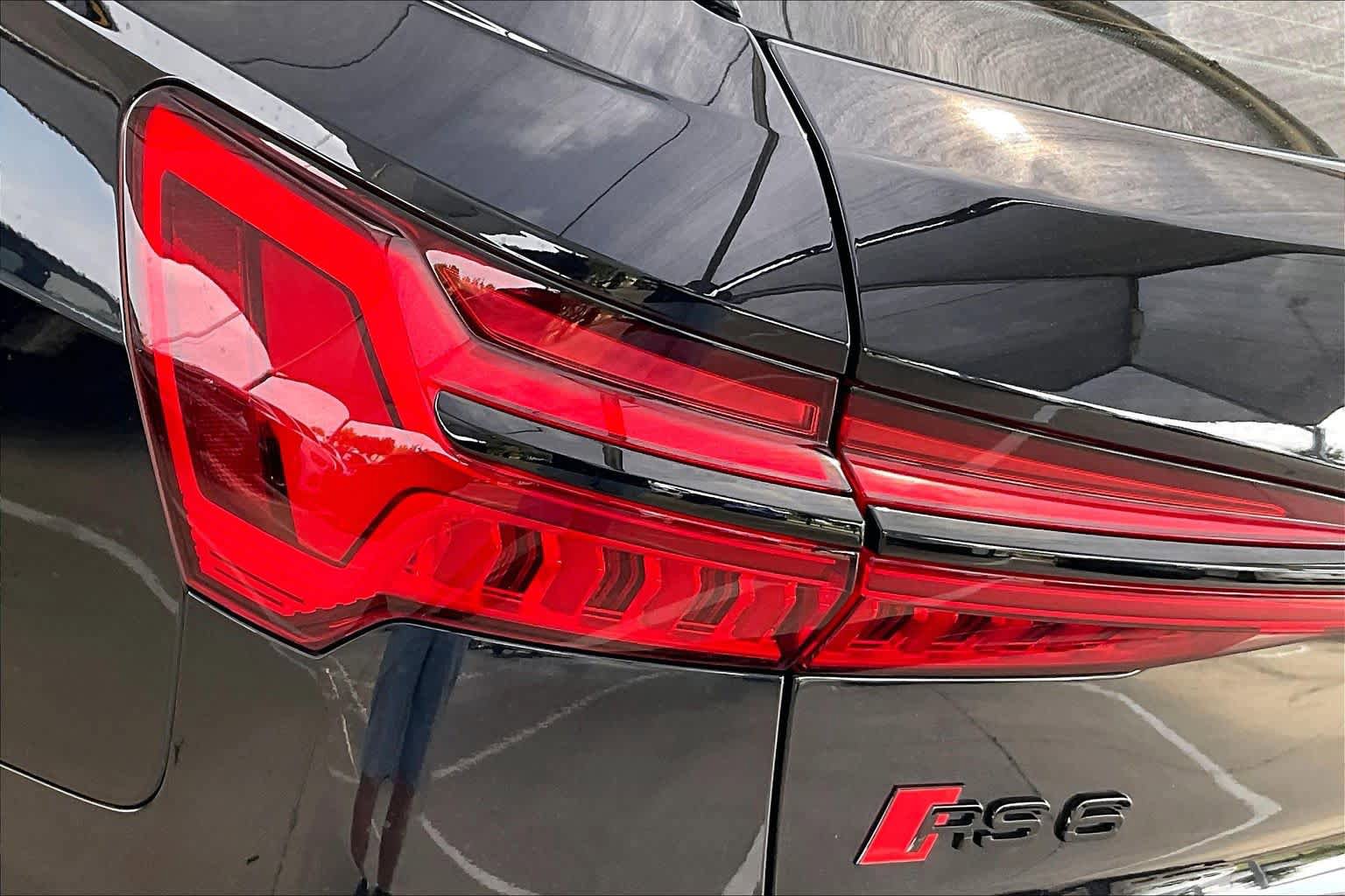 Used 2025 Audi RS 6 performance AWD/4WD image 28