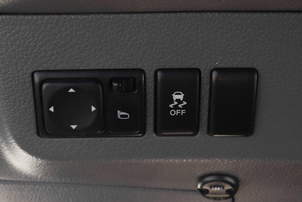 Used 2020 Nissan NV 2500 SV RWD image 24
