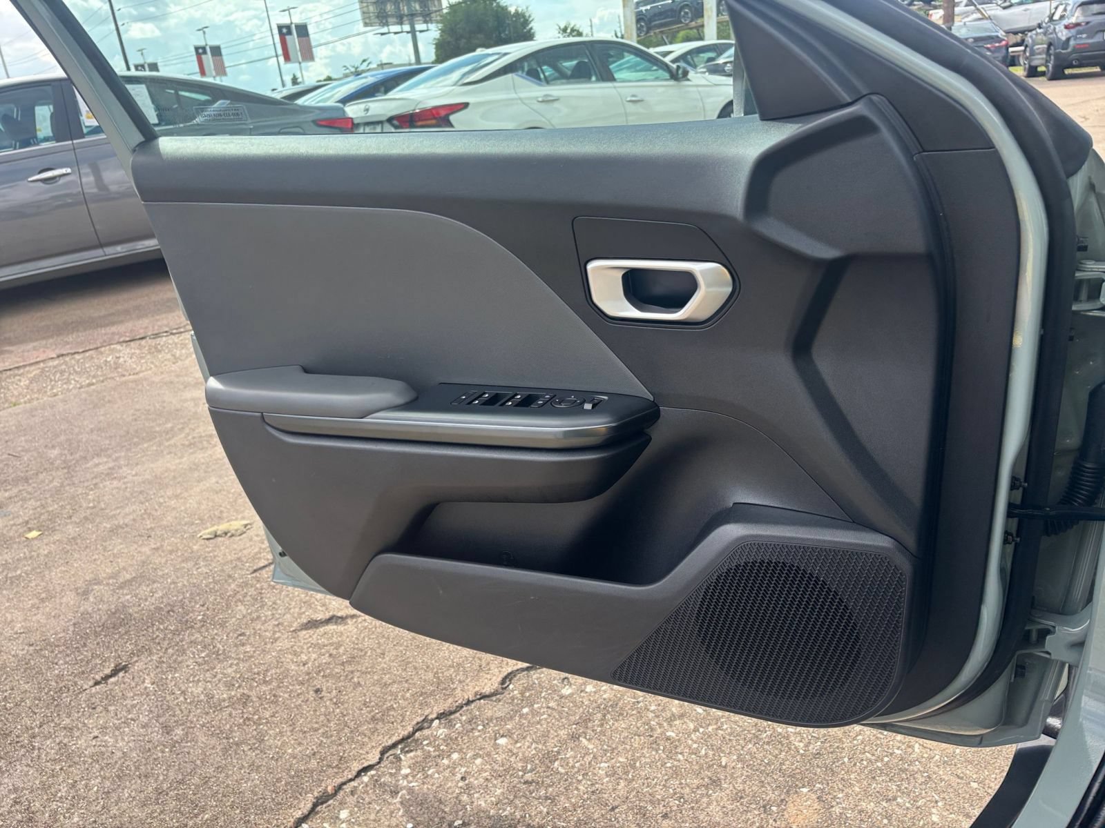 Used 2025 Kia K4 FWD image 18