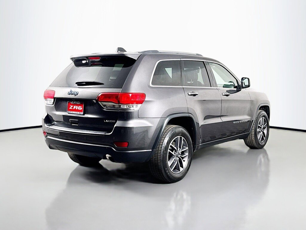Used 2019 Jeep Grand Cherokee Laredo w/ Laredo X Package RWD image 5