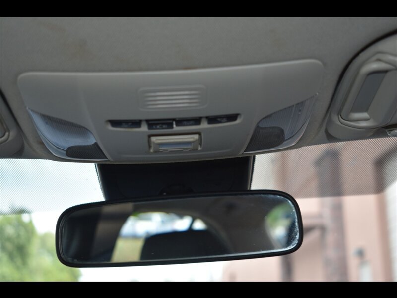 Used 2022 Toyota Corolla LE FWD image 31