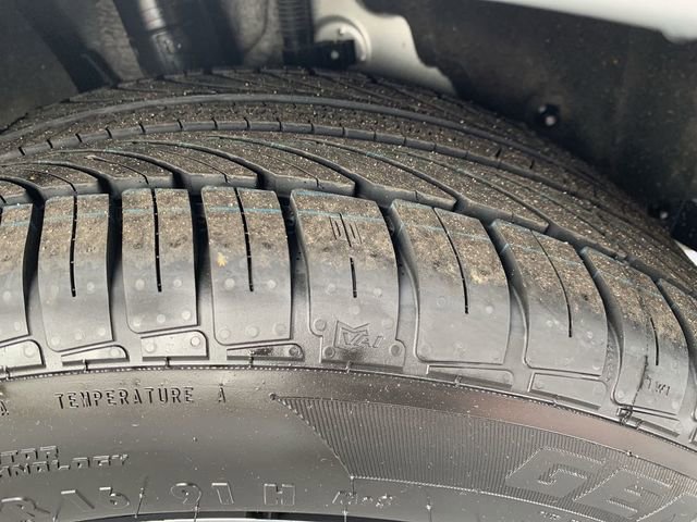 Used 2023 Toyota Corolla LE image 34