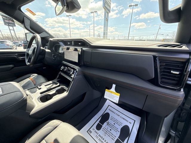 Used 2024 GMC Sierra 2500 AT4 w/ AT4 Preferred Package image 19