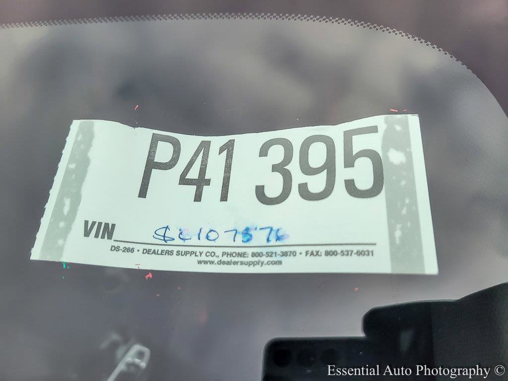 Certified 2025 Chevrolet Trax RS w/ Driver Confidence Package image 29