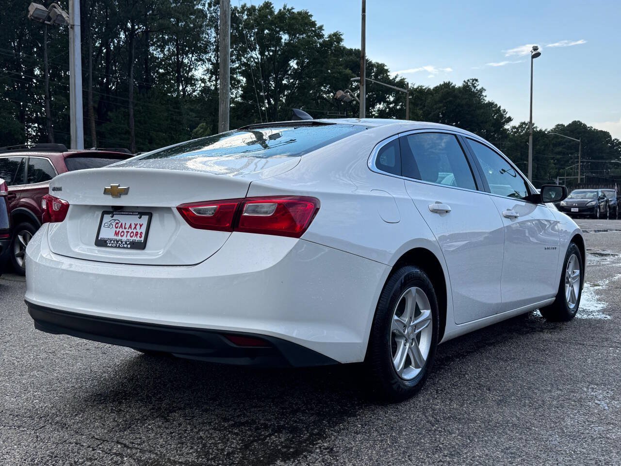 Used 2023 Chevrolet Malibu LS FWD image 4