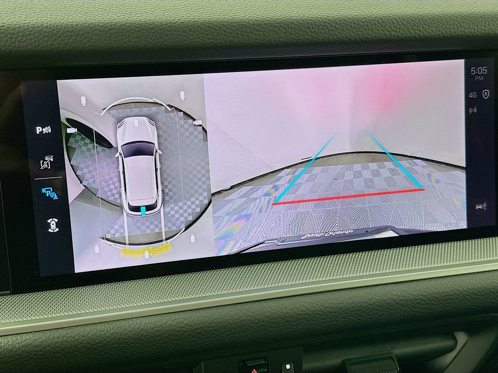 New 2026 Porsche Cayenne AWD/4WD image 17