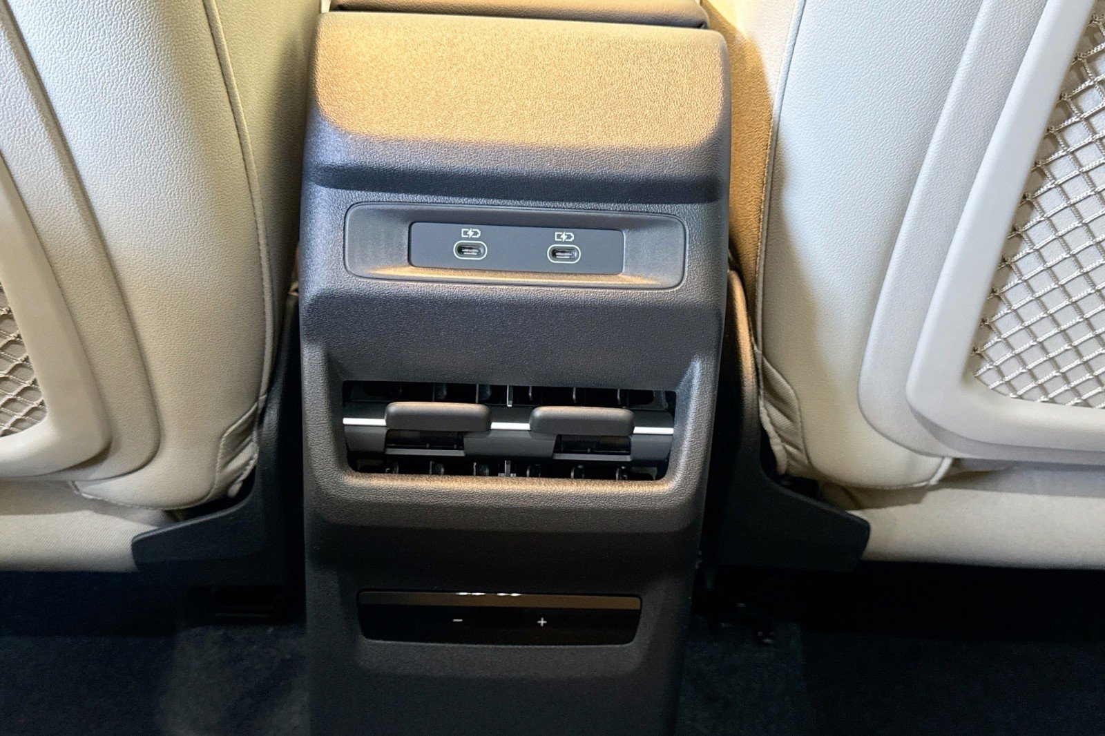 New 2026 Audi Q3 quattro 2.0T image 23