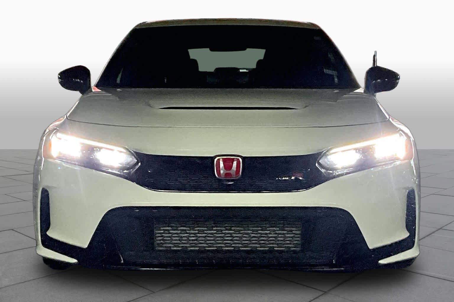Used 2025 Honda Civic Type R image 3