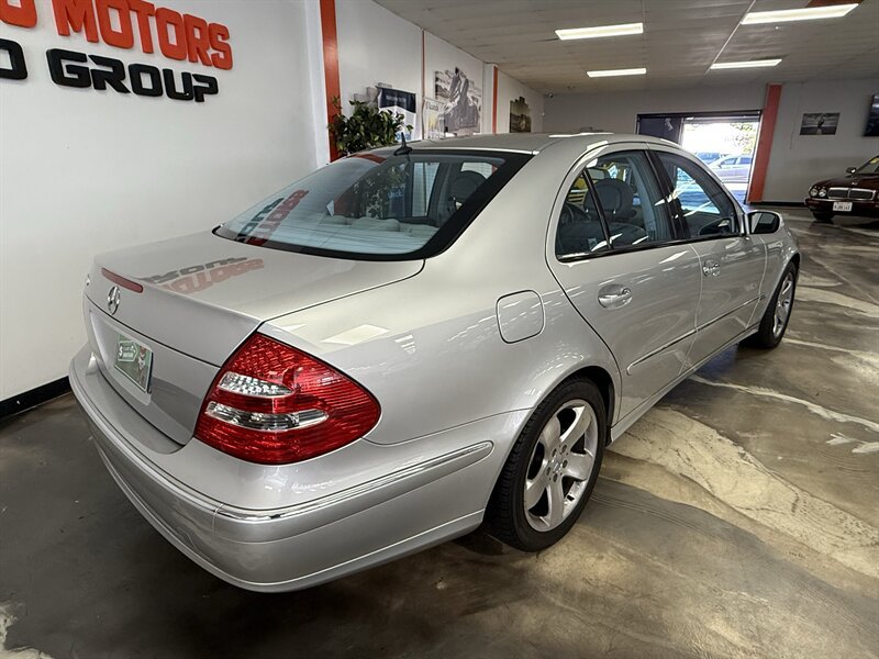Used 2003 Mercedes-Benz E 500 Sedan w/ X2 Opt Pkg image 5
