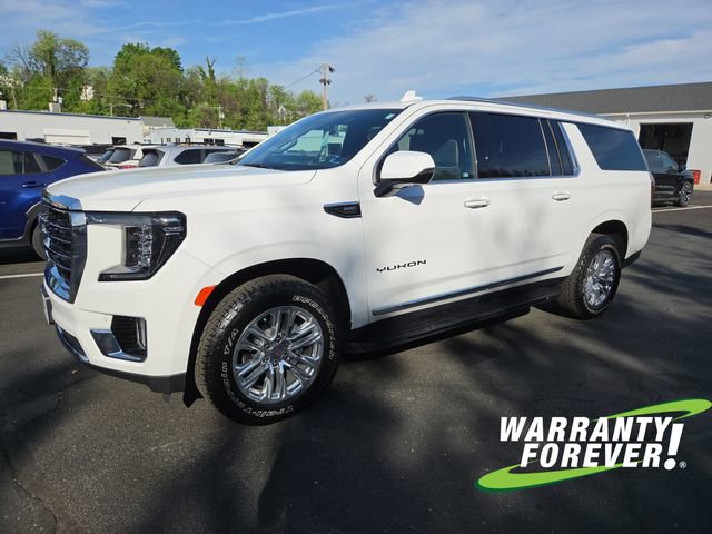 Used 2023 GMC Yukon XL SLT w/ SLT Luxury Package AWD/4WD image 3
