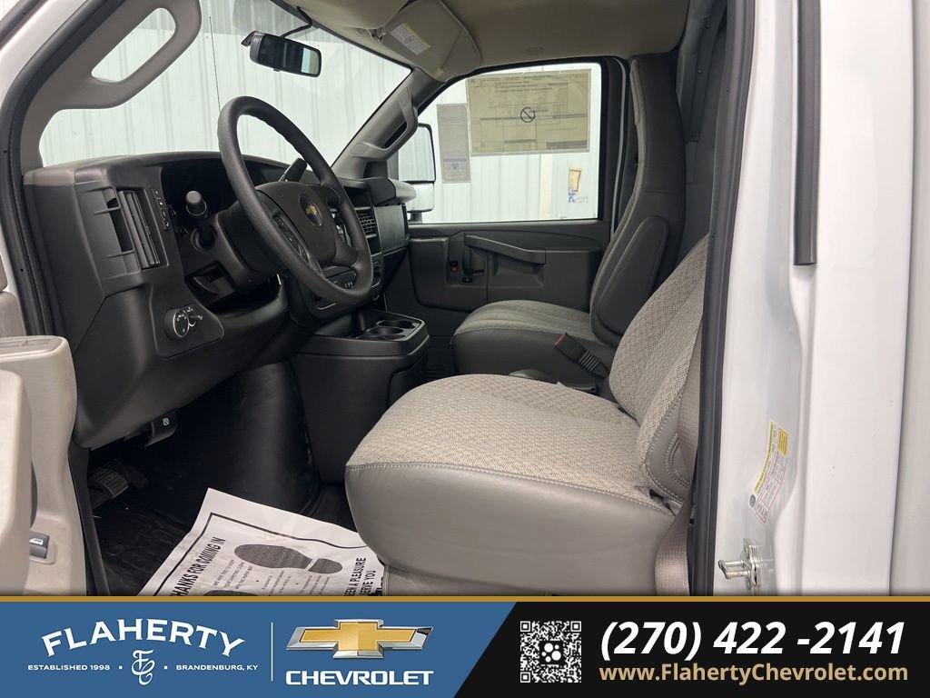 New 2025 Chevrolet Express 3500 w/ Power Convenience Package image 9