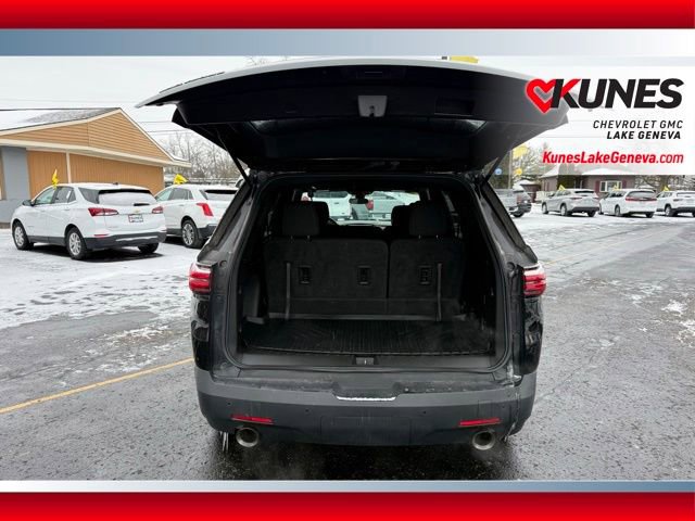 Used 2023 Chevrolet Traverse LT image 25