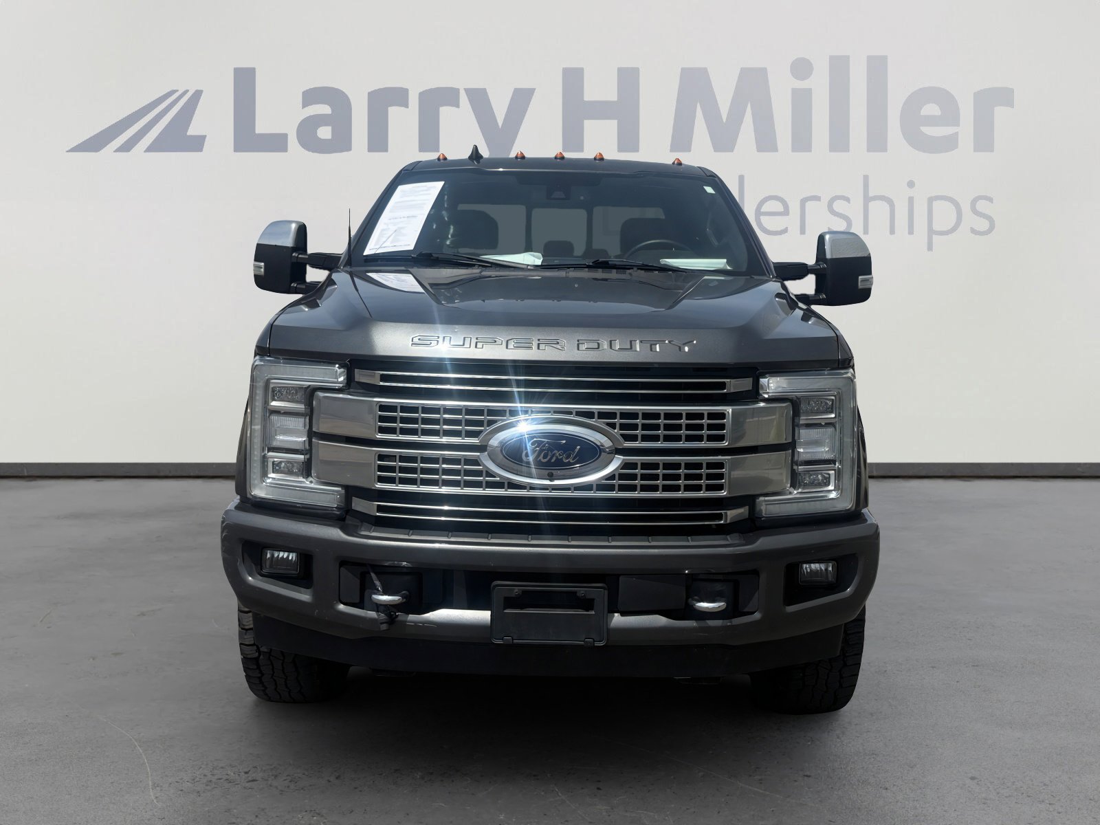 Used 2019 Ford F350 Platinum w/ Platinum Ultimate Package image 8