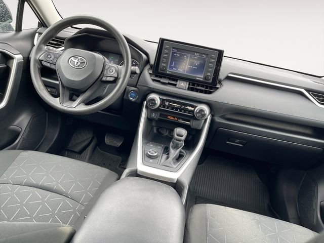 Used 2022 Toyota RAV4 XLE image 10