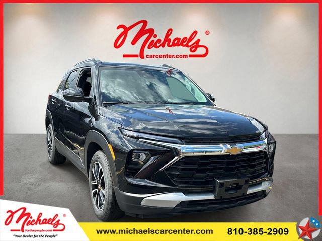 Used 2025 Chevrolet TrailBlazer LT FWD image 1