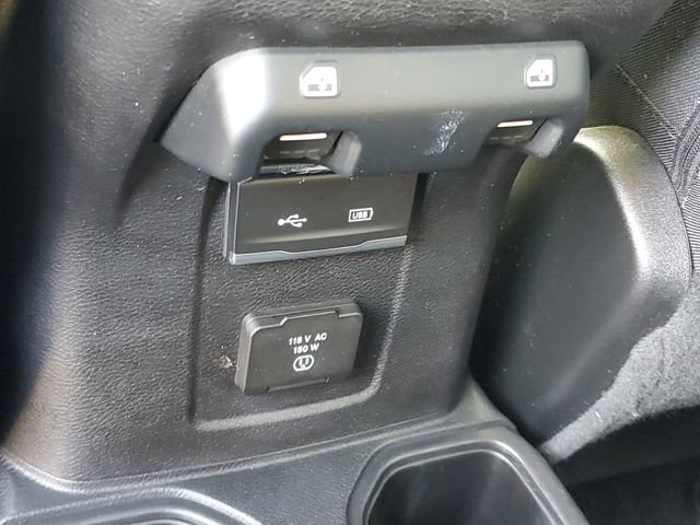 Used 2020 Jeep Wrangler Unlimited Sahara w/ Dual Top Group AWD/4WD image 12