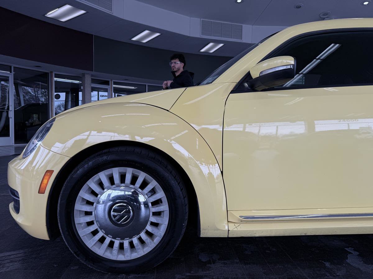 Used 2013 Volkswagen Beetle 2.5 image 19