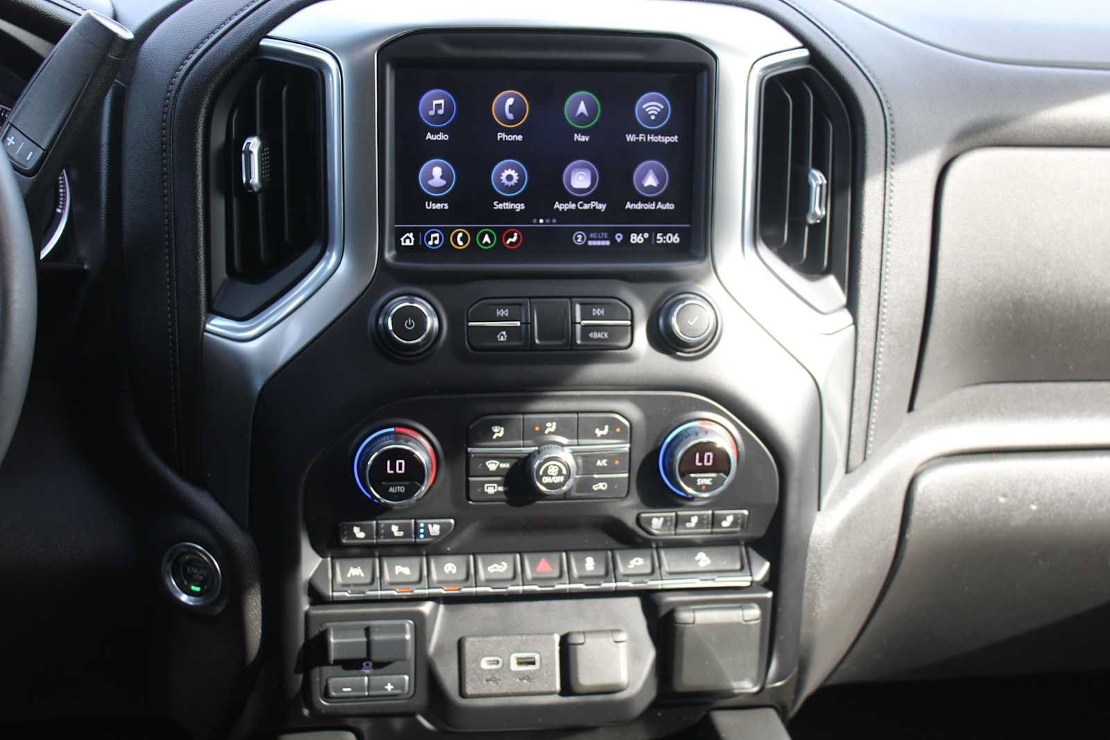 Certified 2021 Chevrolet Silverado 1500 LTZ w/ LTZ Premium Package AWD/4WD image 19