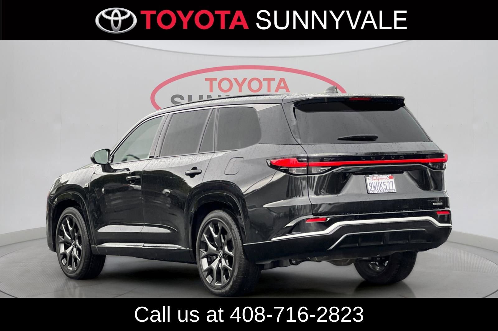 Used 2025 Lexus TX 500h AWD w/ Technology Package image 7