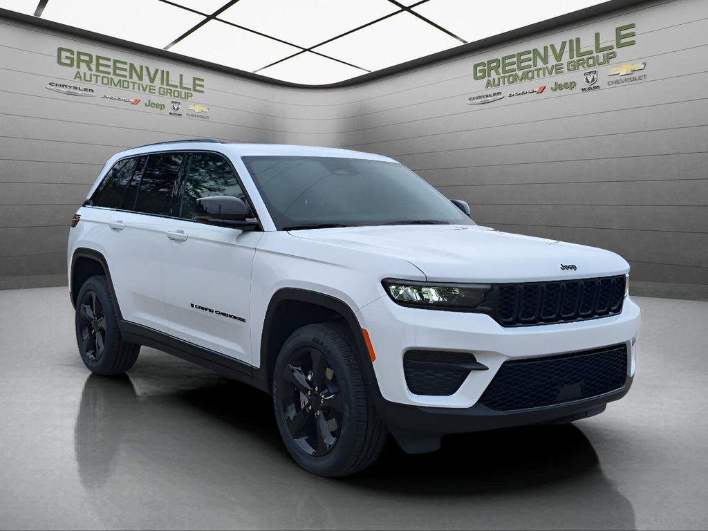 New 2025 Jeep Grand Cherokee Altitude image 10