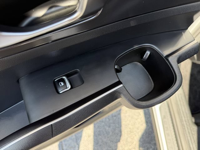 Certified 2026 Kia Sorento S w/ S Panoramic Sunroof Package FWD image 25