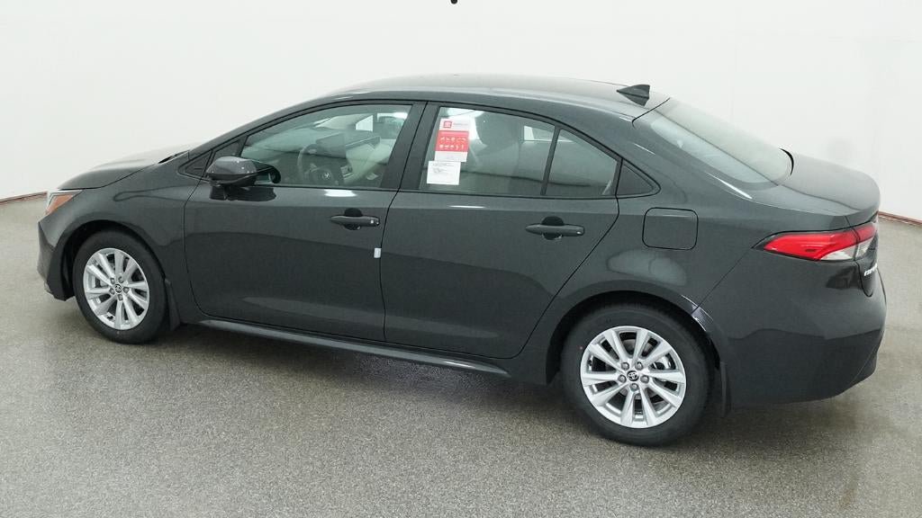 New 2026 Toyota Corolla LE FWD image 4