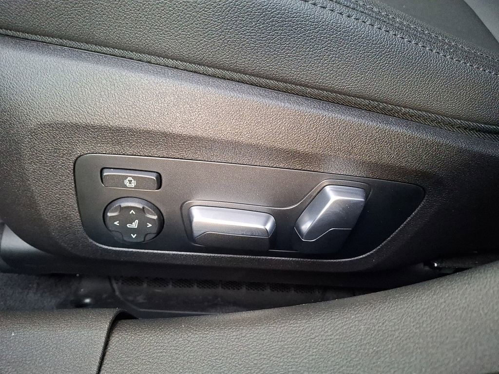 Used 2020 BMW 330i xDrive 330i xDrive w/ Convenience Package image 10