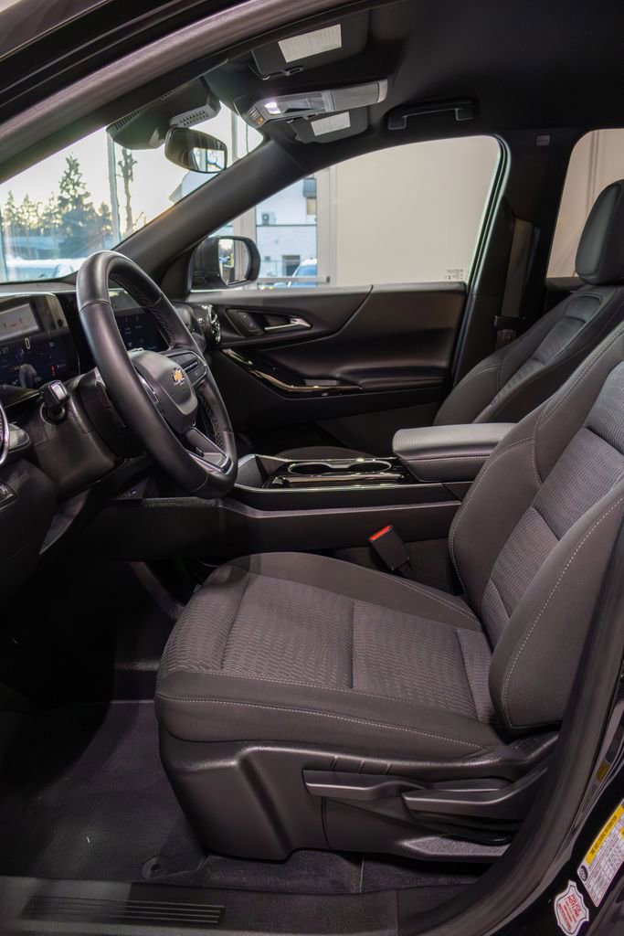 Used 2025 Chevrolet Equinox LT image 15