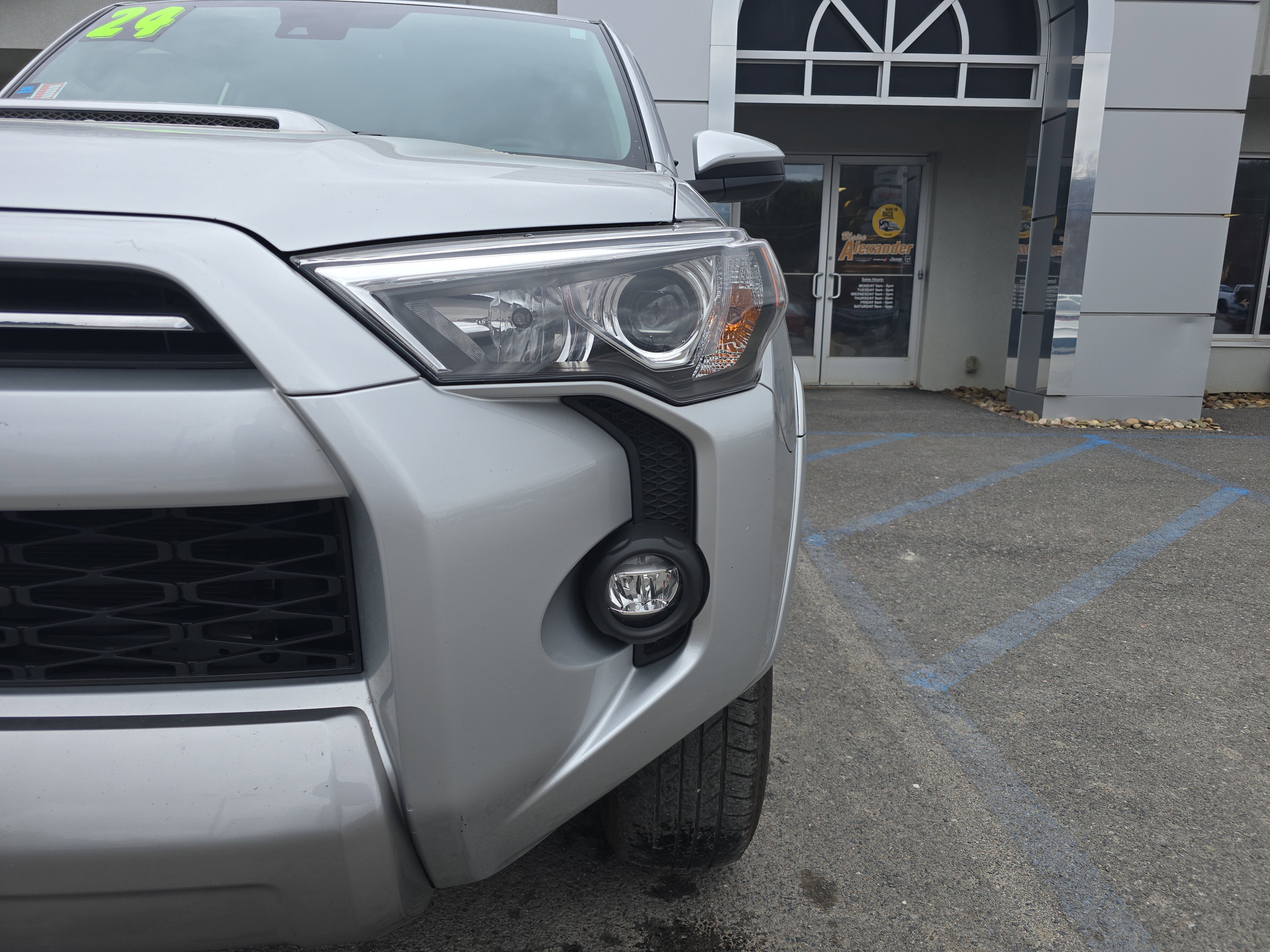 Used 2024 Toyota 4Runner TRD Off-Road image 10