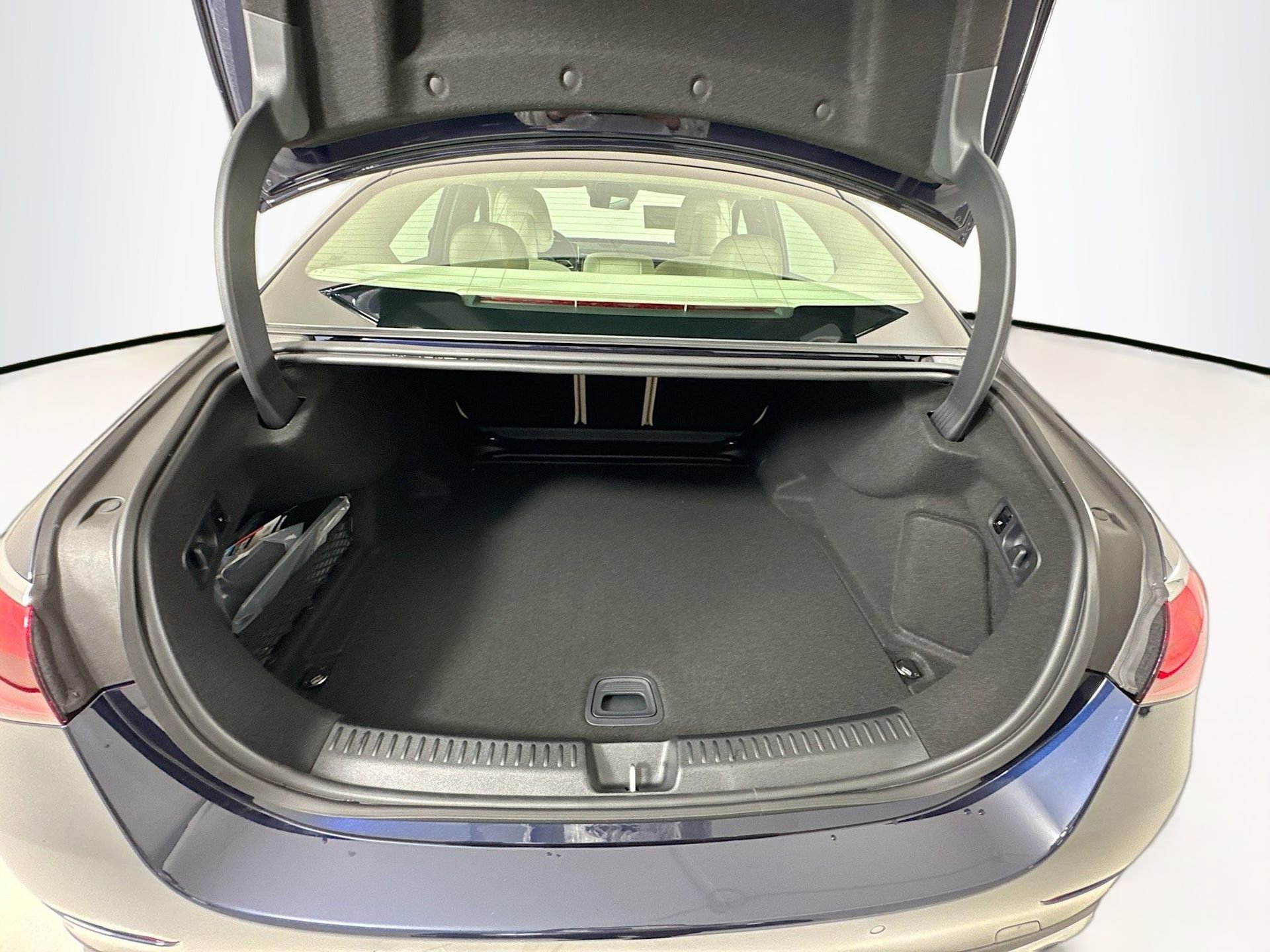 New 2026 Mercedes-Benz E 450 4MATIC Sedan image 36