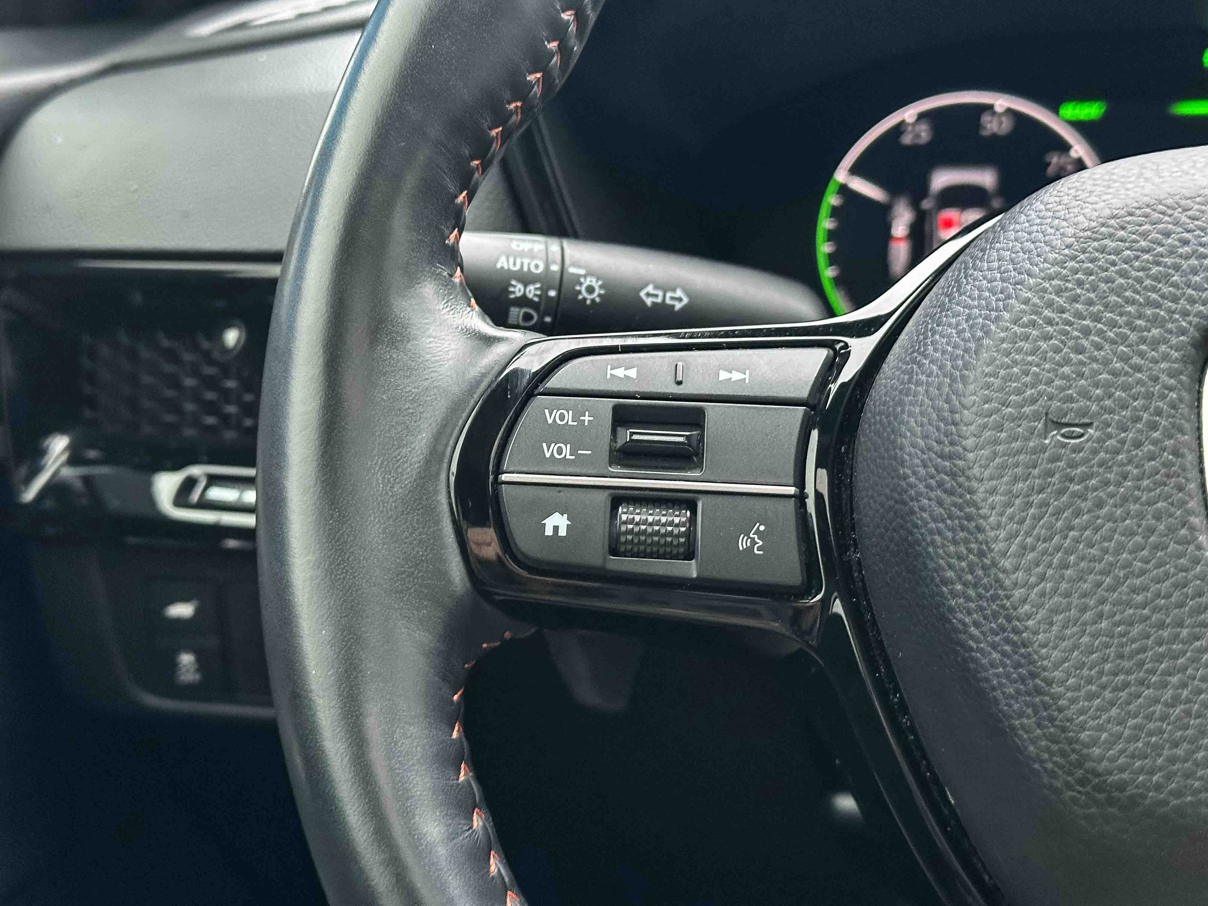 Used 2023 Honda CR-V Sport Touring image 30