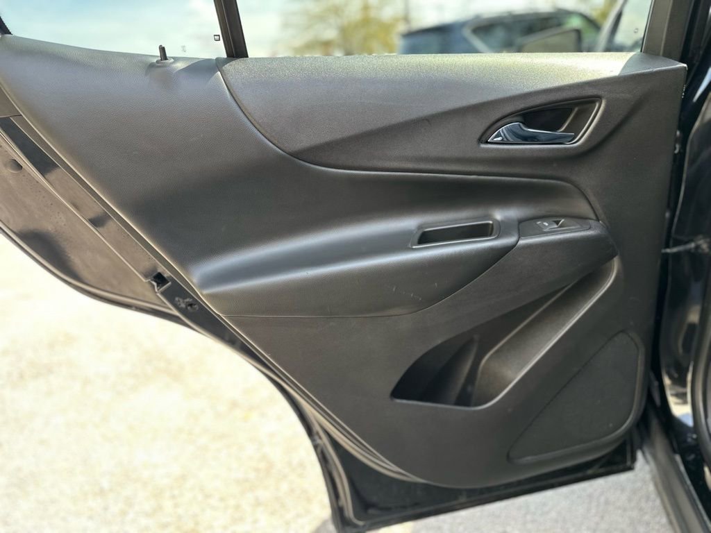 Used 2021 Chevrolet Equinox LT image 35