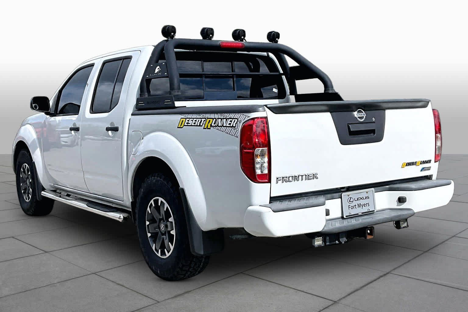 Used 2018 Nissan Frontier SV RWD image 12