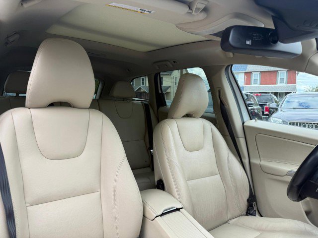 Used 2015 Volvo XC60 T6 Platinum AWD/4WD image 14