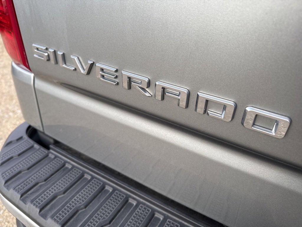Used 2025 Chevrolet Silverado 1500 LT image 35