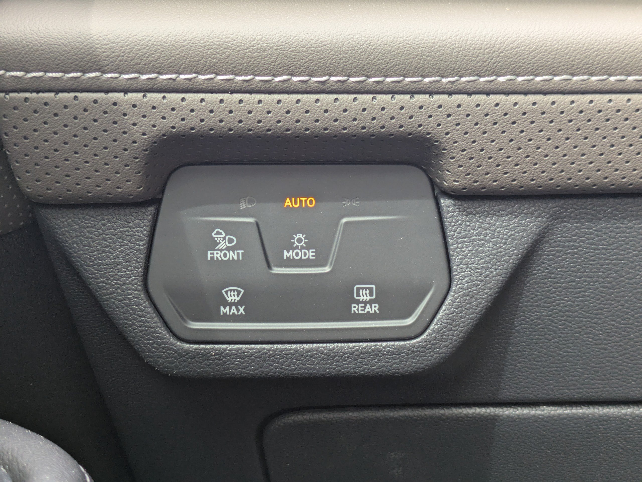 New 2026 Volkswagen Atlas SEL AWD/4WD image 28