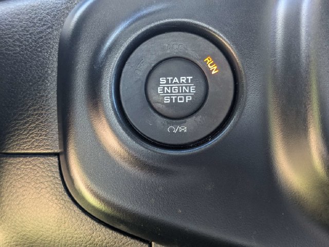 Used 2021 Jeep Wrangler Sport AWD/4WD image 29