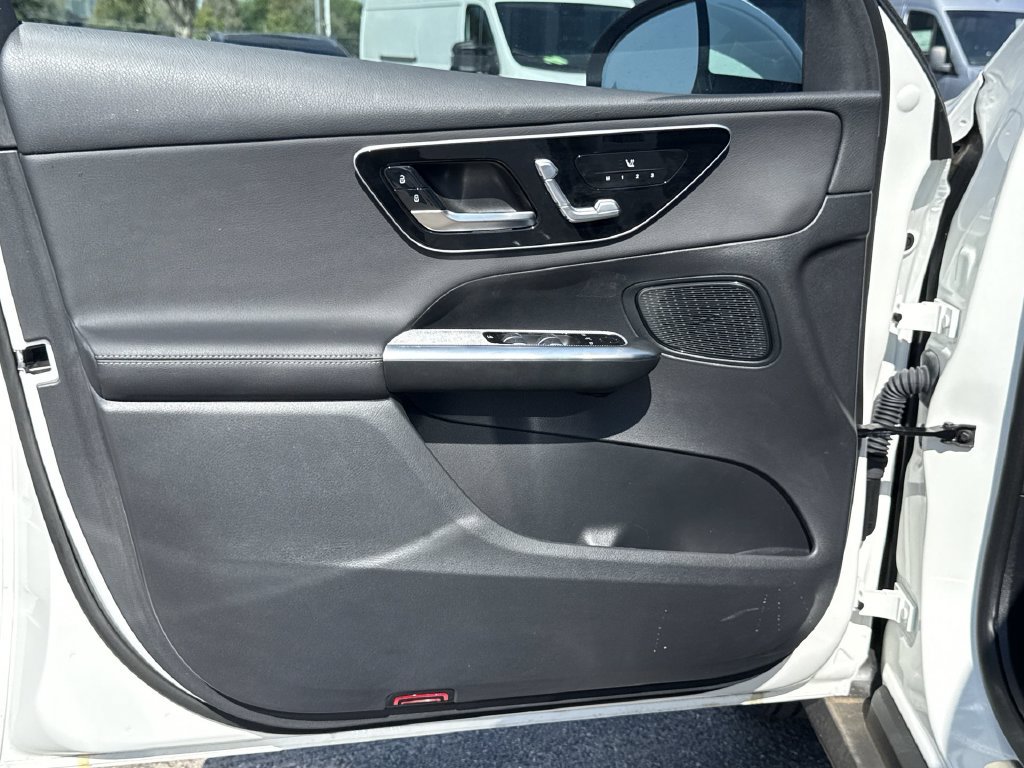 New 2026 Mercedes-Benz GLC 300 image 15