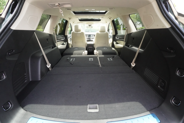 Used 2023 Buick Enclave Essence w/ Experience Buick Package FWD image 27