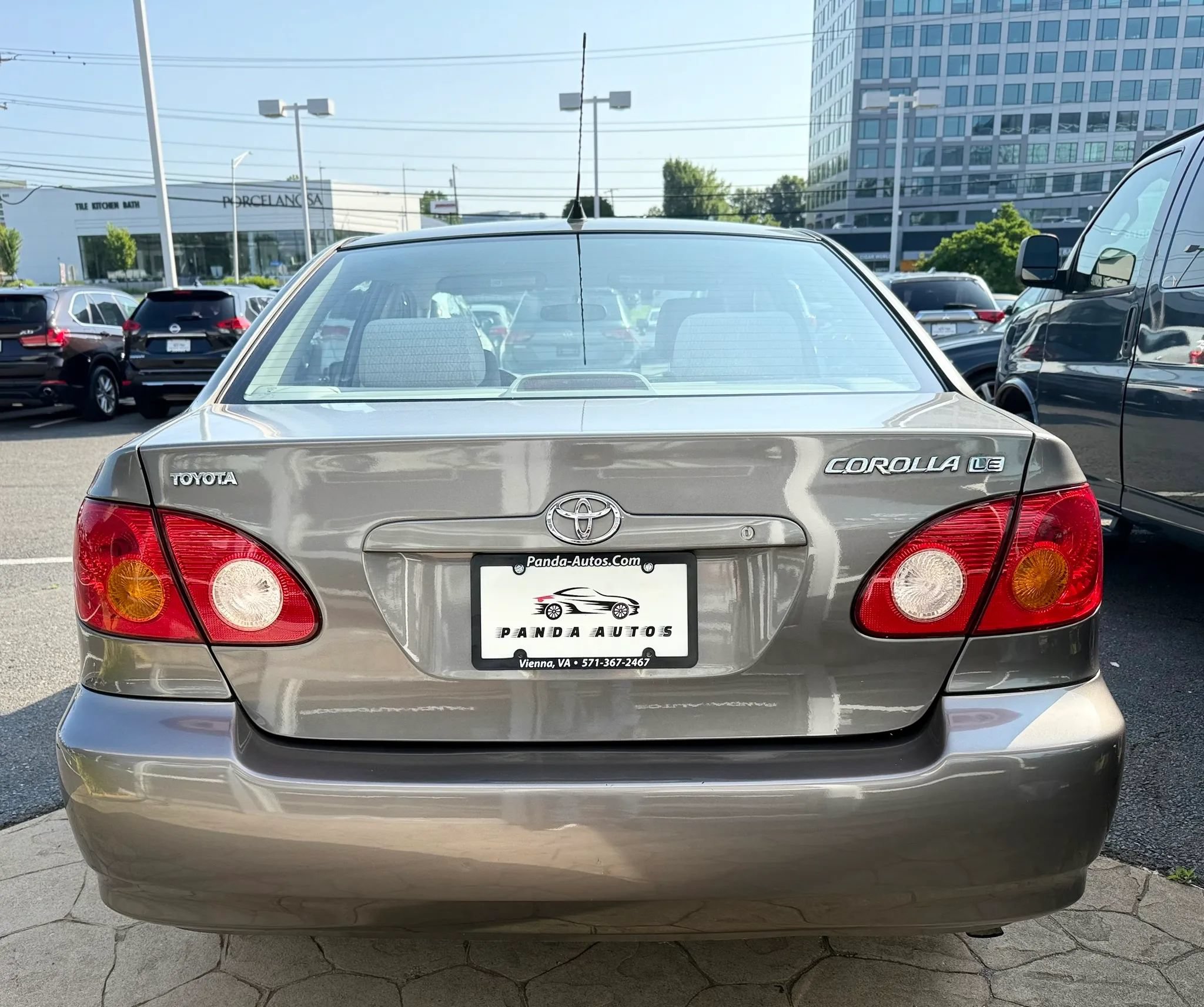 Used 2004 Toyota Corolla LE FWD image 6