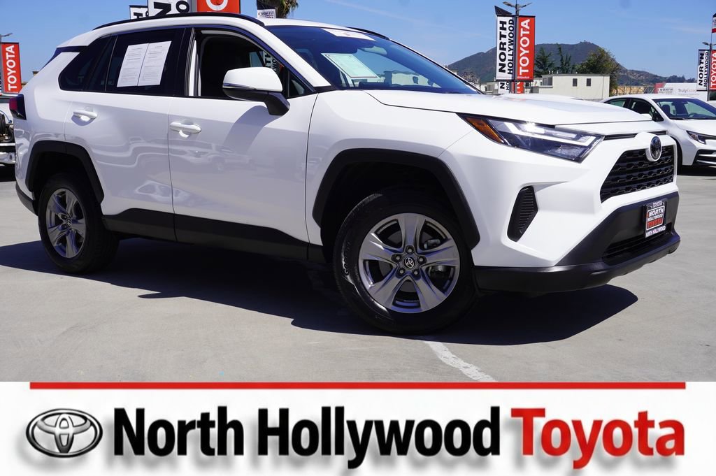 Certified 2025 Toyota RAV4 XLE w/ Convenience Package AWD/4WD image 1