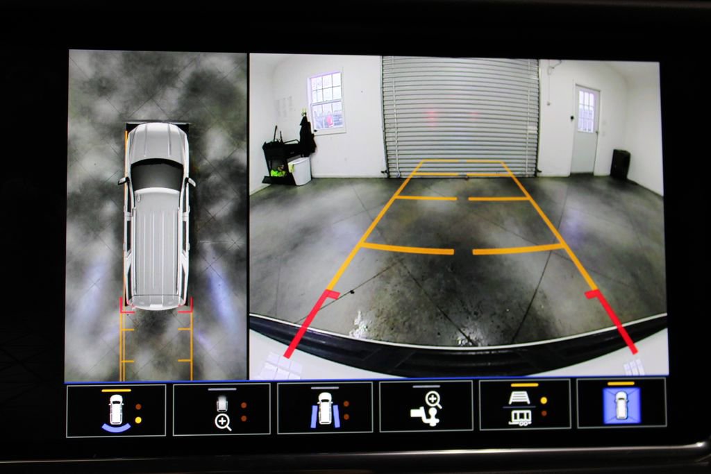 Used 2023 GMC Yukon Denali image 35