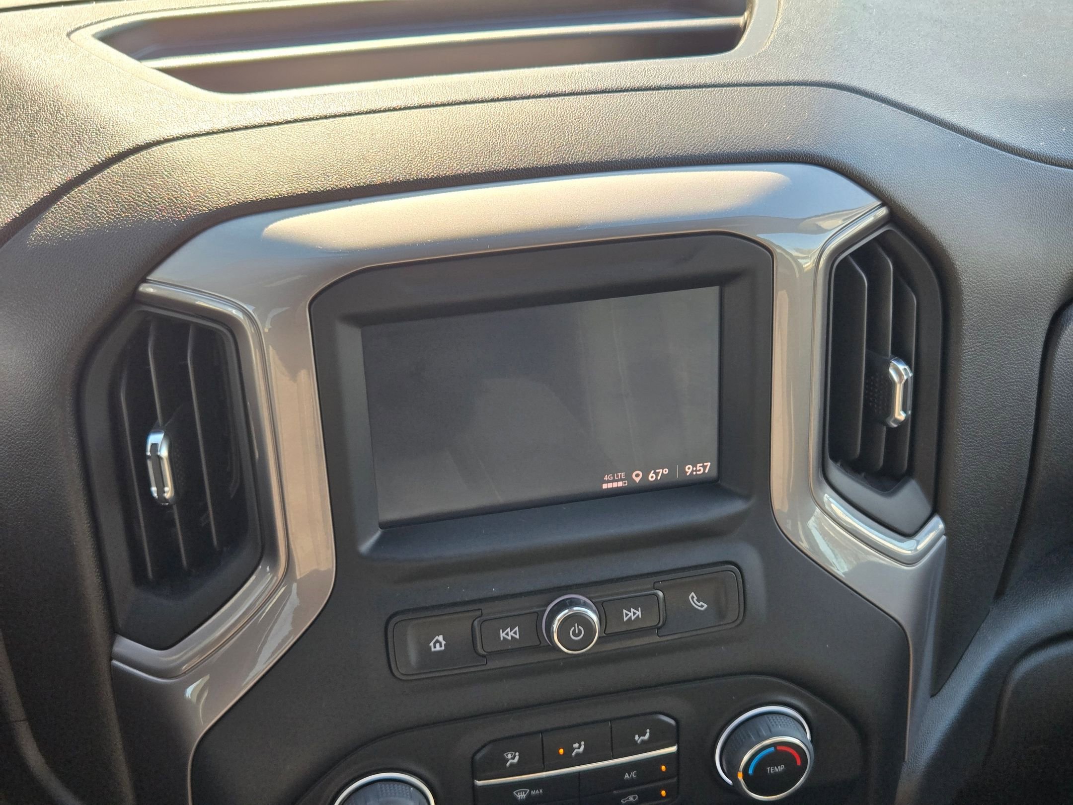 Certified 2024 Chevrolet Silverado 2500 Custom w/ Custom Value Package image 17